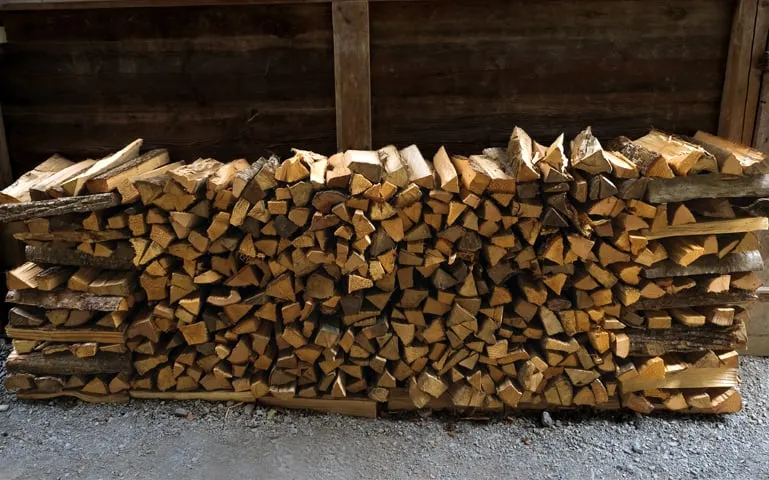 Chauffage au Bois 2026 : Tout Savoir sur les Aides et la Réglementation